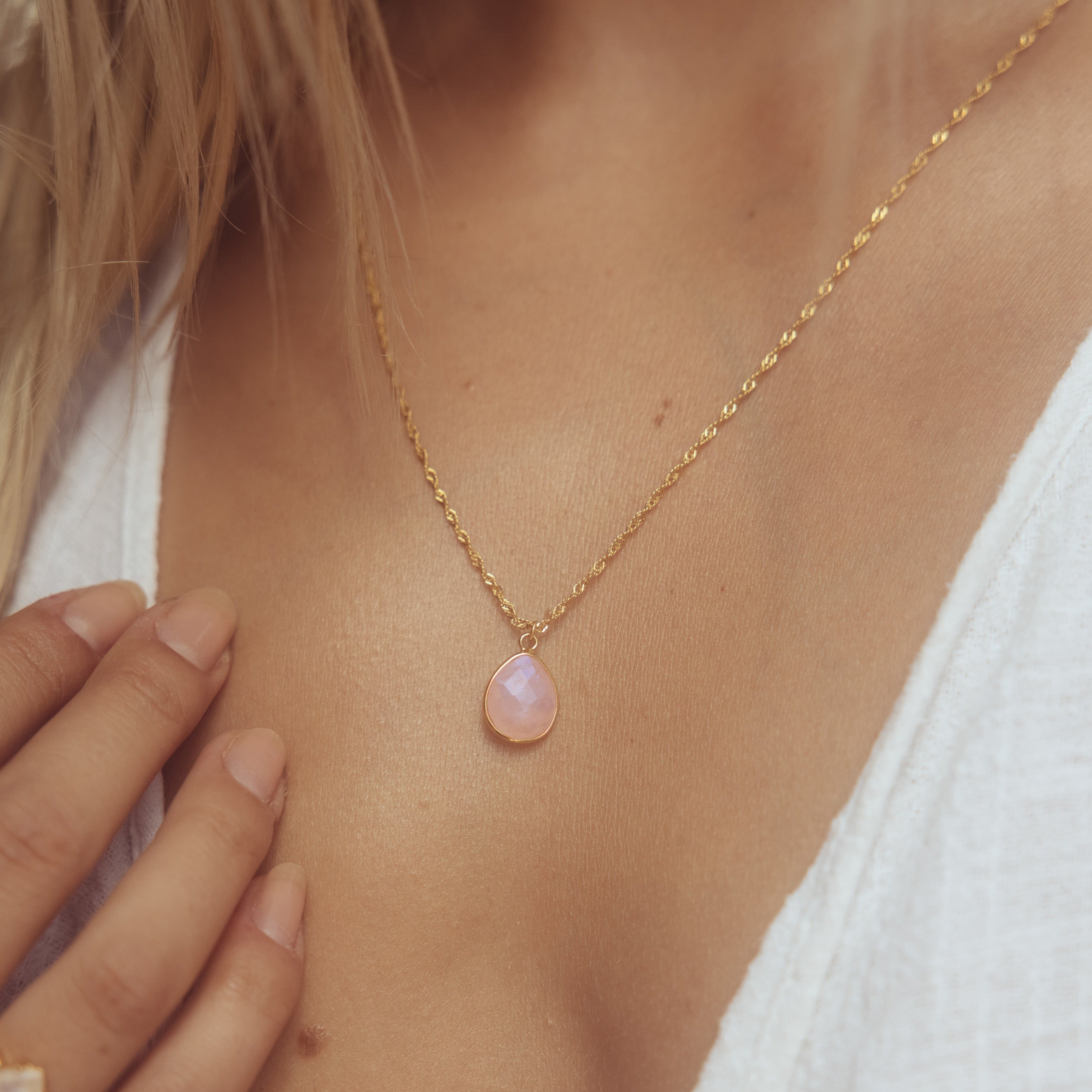 Luna Halskette Rosenquarz - Gold